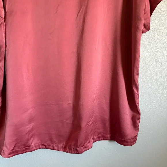 Lunya Washable Silk Tee - Picture 8 of 10